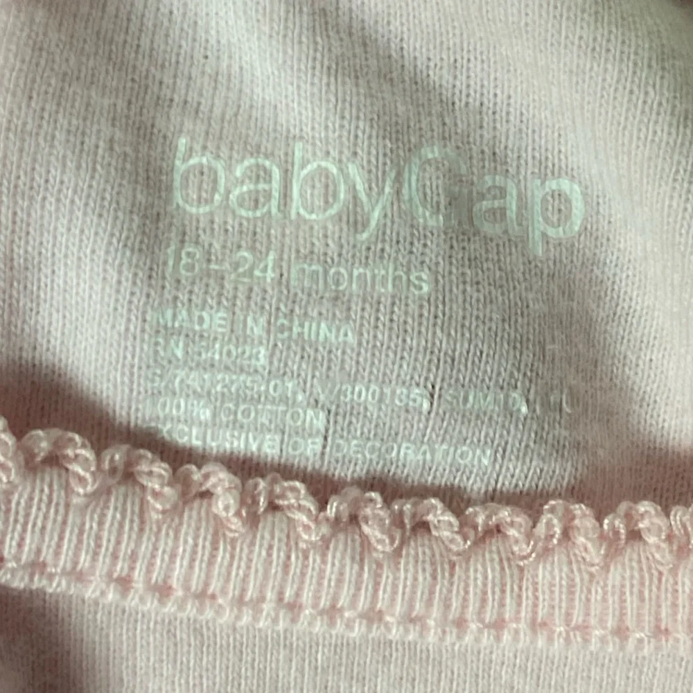 GAP Infant Baby Onesies Size 18-24‎ Months